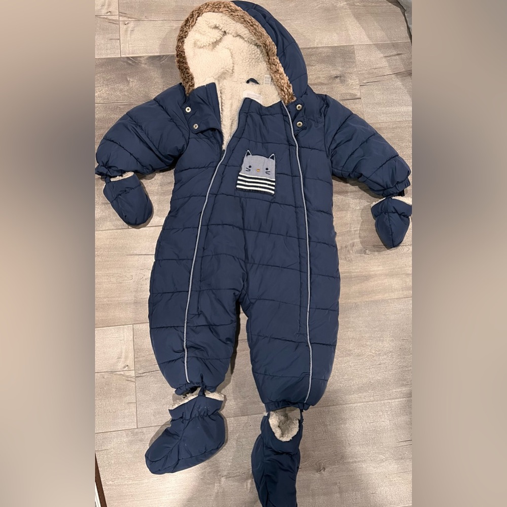 Toddlers snowsuit